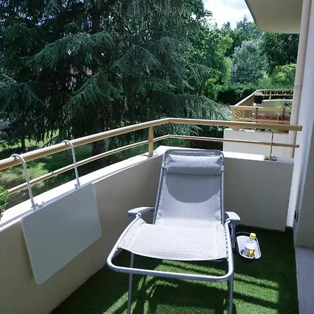 D'hote Sainte Emilie Bed & Breakfast *